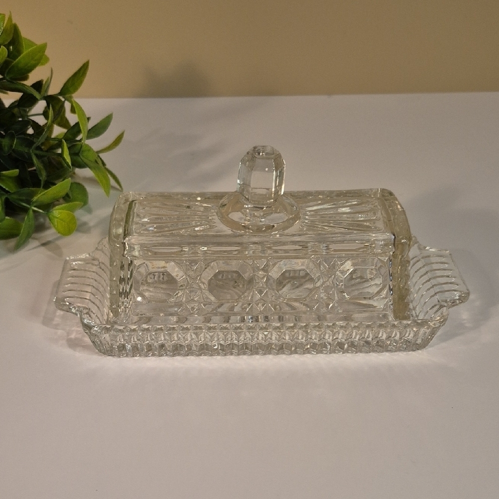 FEDERAL GLASS Vintage Mid Century Modern Clear Glass Covered Butter Dish